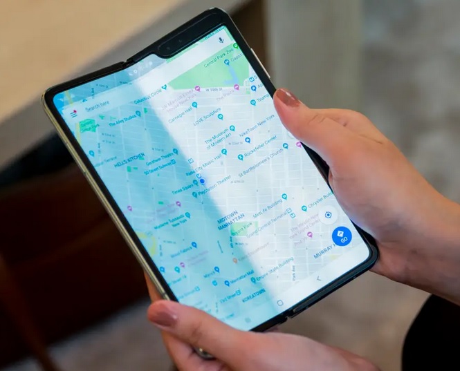 Folding phone - IFRS 15 Best and improved revenue for Telecoms