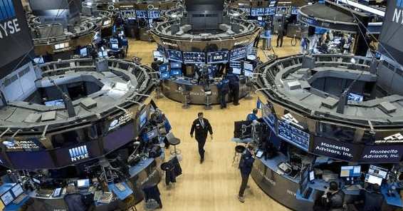 Apple leadership governance